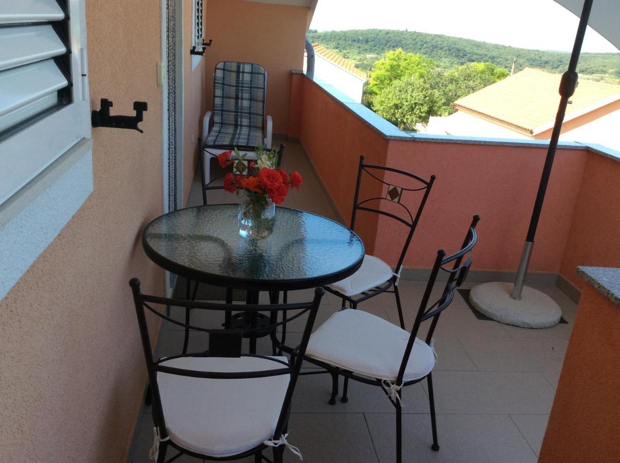 Apartment Olive Jovici  Екстер'єр фото