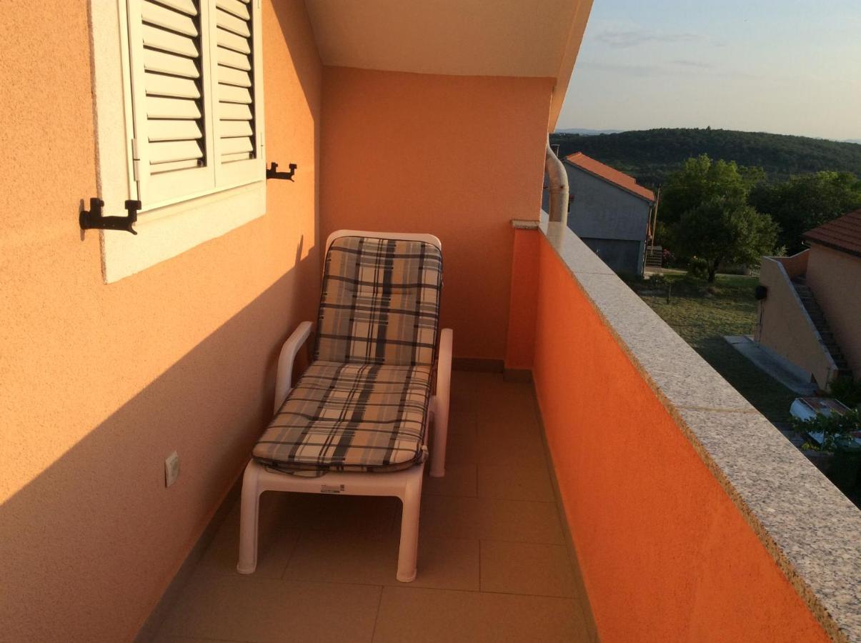 Apartment Olive Jovici  Екстер'єр фото