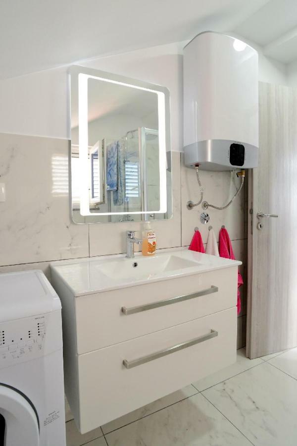 Apartment Olive Jovici  Екстер'єр фото