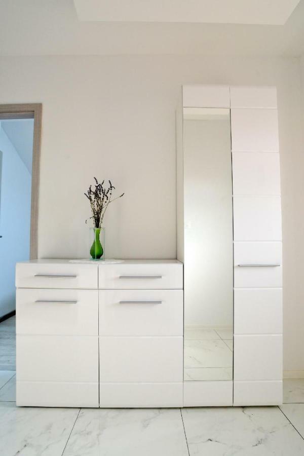 Apartment Olive Jovici  Екстер'єр фото